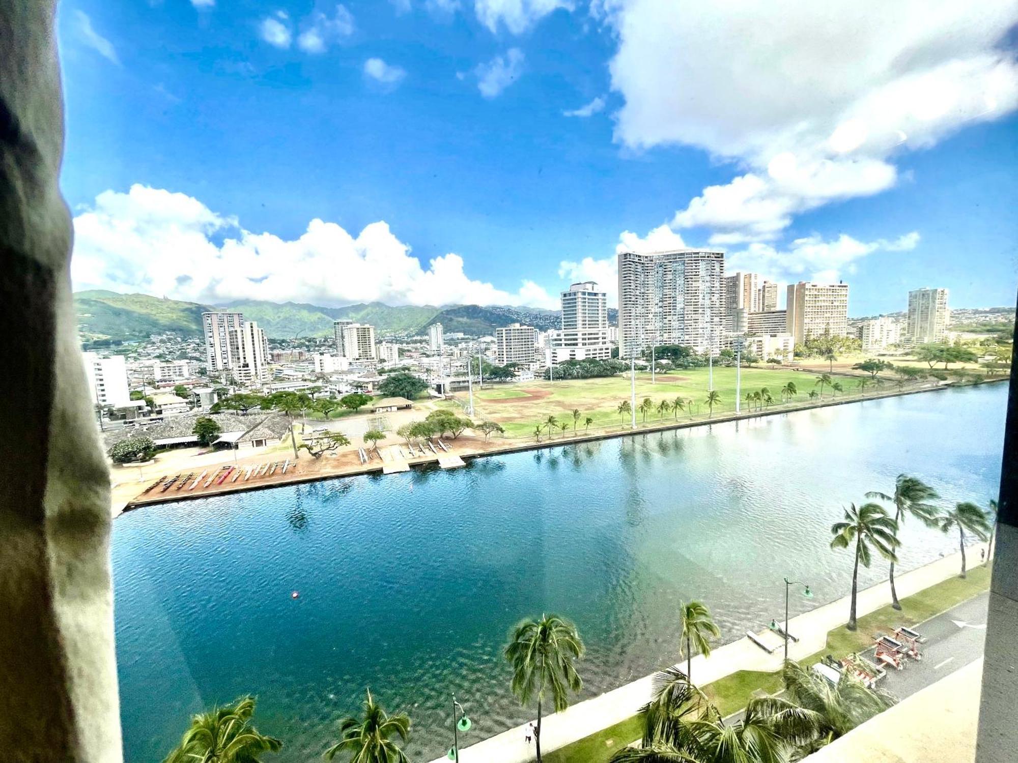 Hawaii Movie Waikikiseaside4person * Honolulu